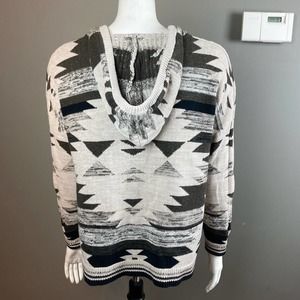 Aztec Patterned Hooded Sweater - Black and White